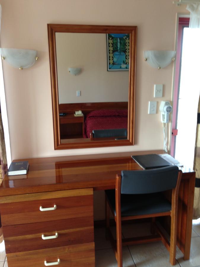 Hotel Elisa Апиа Экстерьер фото